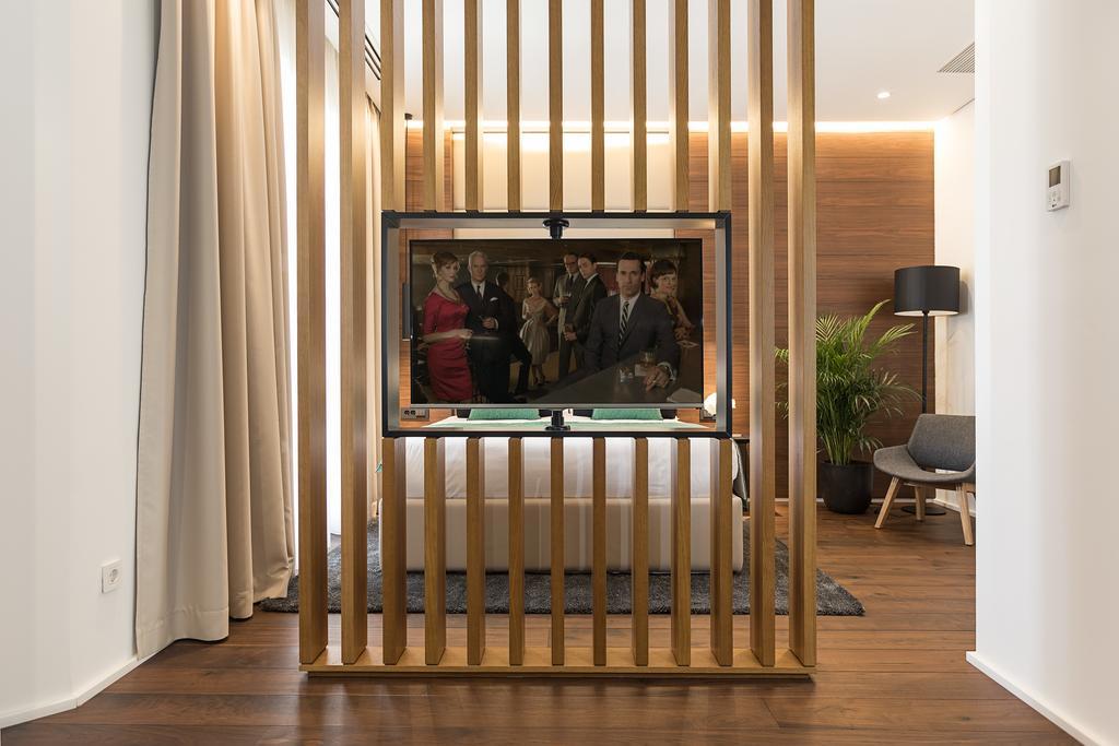 Dominic Smart & Luxury Suites - Parliament Belgrado Buitenkant foto
