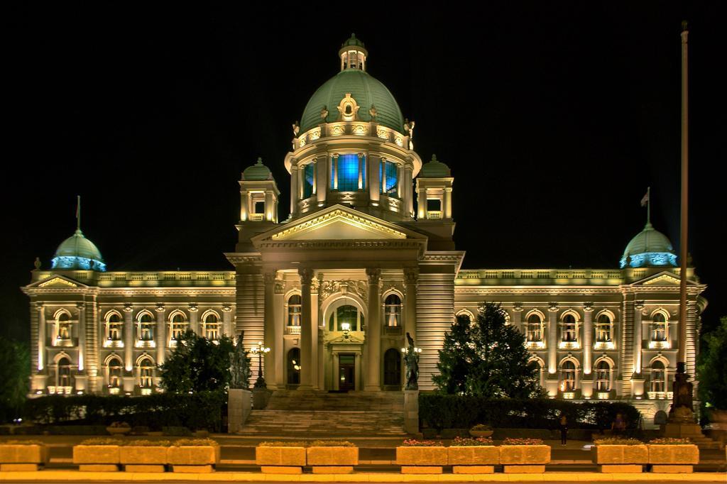 Dominic Smart & Luxury Suites - Parliament Belgrado Buitenkant foto